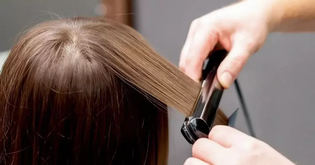 5 errores comunes al planchar tu cabello